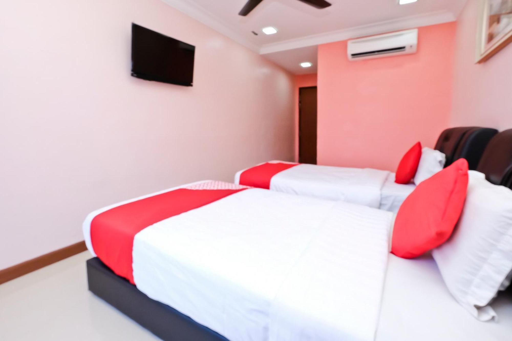 Oyo 714 Arina Hotel بانغي المظهر الخارجي الصورة