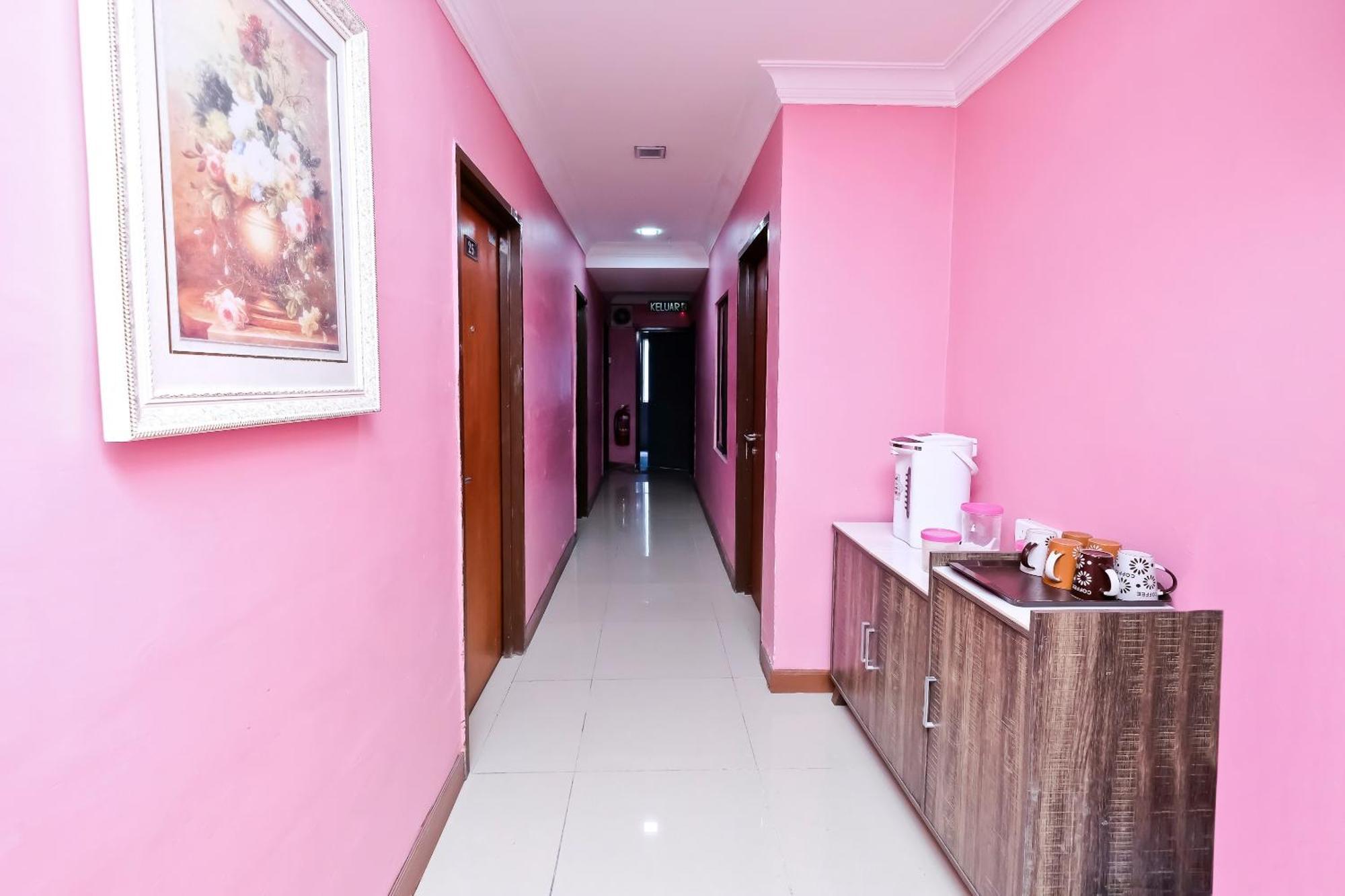 Oyo 714 Arina Hotel بانغي المظهر الخارجي الصورة